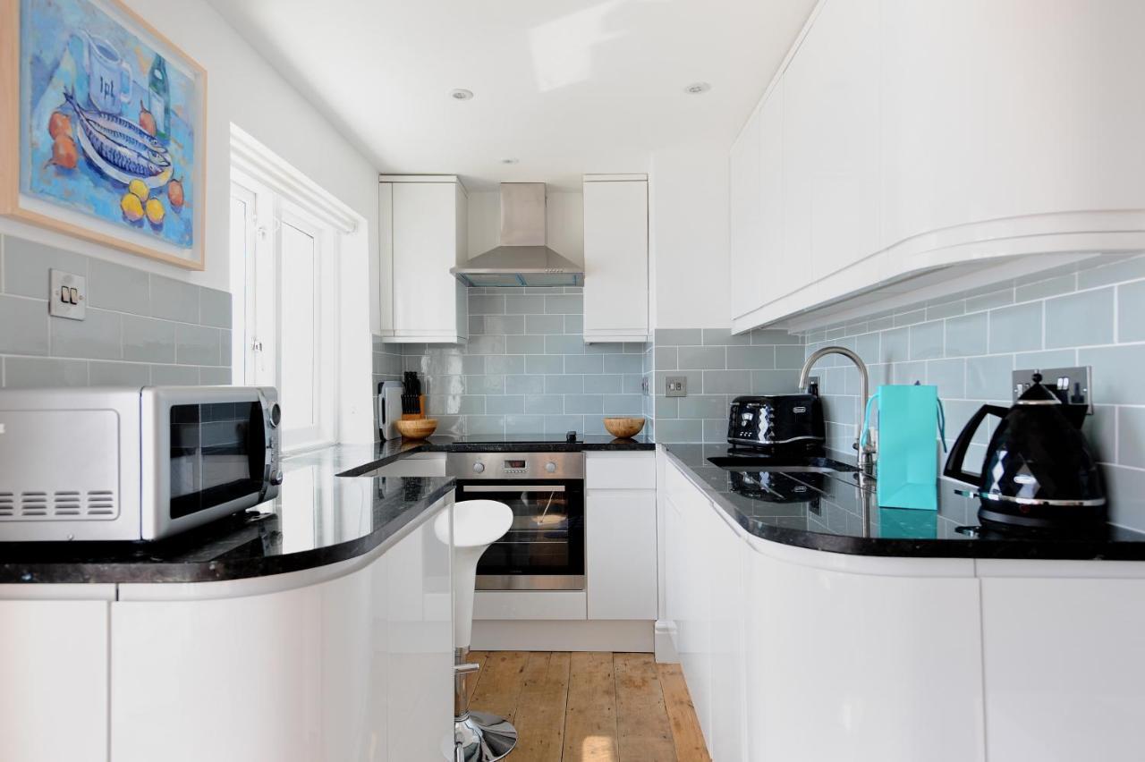 Starfish Apartment Lyme Regis Ngoại thất bức ảnh